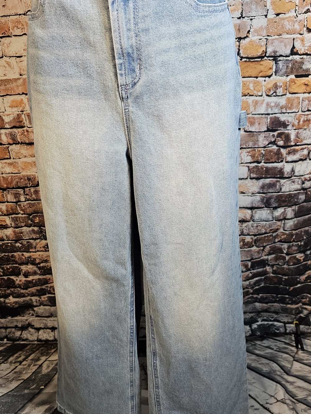 Juicy Couture Wide Leg Carpenter Jeans Size 5/27 Light Wash High Rise Utility